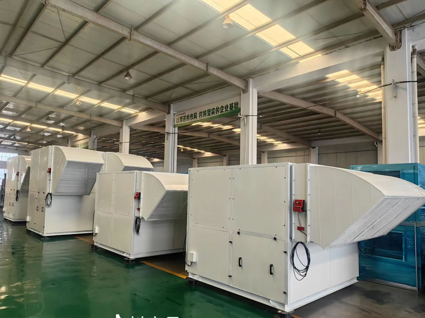 自潔式多級(jí)過(guò)濾機(jī)組設(shè)備