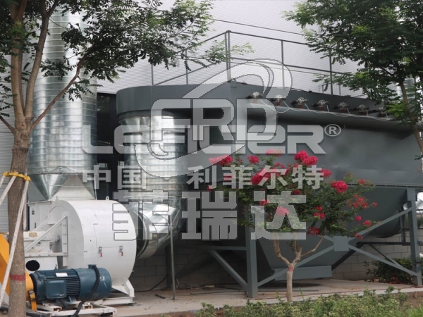 化工廠車間袋式除塵器